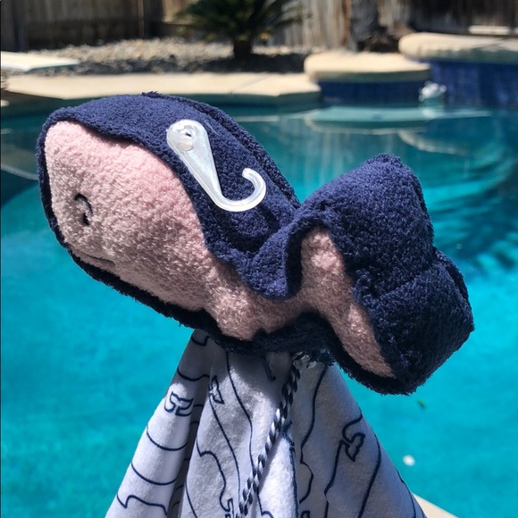 Vineyard Vines Bedding Plush Pink Whale Security Blanket Vineyard